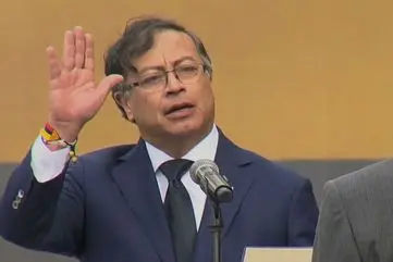 رئیس‌جمهور کلمبیا: کارزار فشار ترامپ بر ونزوئلا بیشتر برای دسترسی به نفت این کشور است | او به دمکراتیزه کردن ونزوئلا یا حتی به موضوع قاچاق مواد مخدر فکر نمی‌کند | مشکل مادورو، دموکراسی است، کمبود دموکراسی
