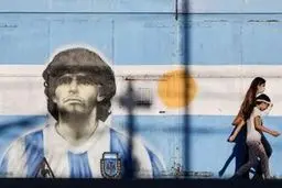 خرید پیراهن «دست خدا» با پرداخت ۲ میلیون دلار