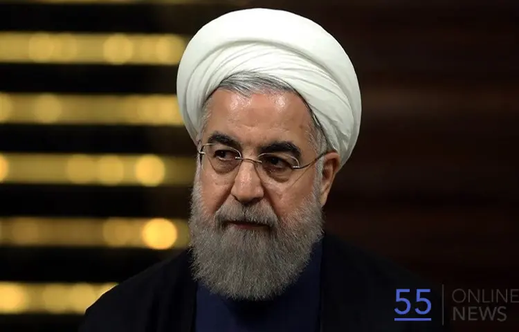 تجمع عده‌ای مقابل منزل حسن روحانی و درخواست محاکمه او! +ویدئو