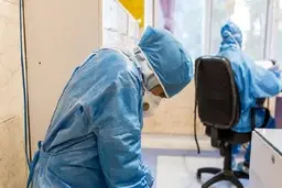 
کرونا |  نیمی از کادر درمان با مشکلات روحی و روانی مواجه شده اند
