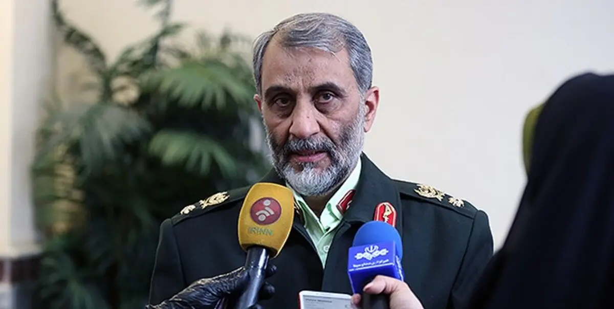 
مجرمی که به سمت مامور تیراندازی می‌کند باید در دم دستش قطع شود
