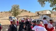 لحظه‌ی هجوم مردم به سازمان هلال احمر برای گرفتن وسایل گرمایشی | در را شکستند!+ ویدئو