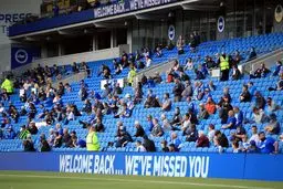  فوتبال  |   طرفداران فوتبال در استادیوم حضور یافتند+عکس