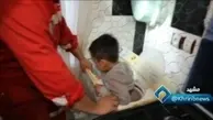 ماجراجویی کودک بازیگوش مشهدی در ماشین لباسشویی + ویدئو