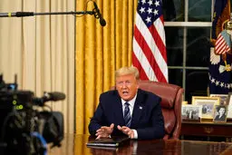 دونالد ترامپ به کاندیدای دموکرات‌ها در انتخابات ریاست جمهوری آمریکا کمک می‌کند 