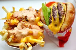 سالمندان فست فود بیشتر بخورند یا آبگوشت؟ | هر سالمندی باید این تغدیه مناسب رو داشته باشه تا راهی بیمارستان نشه! 