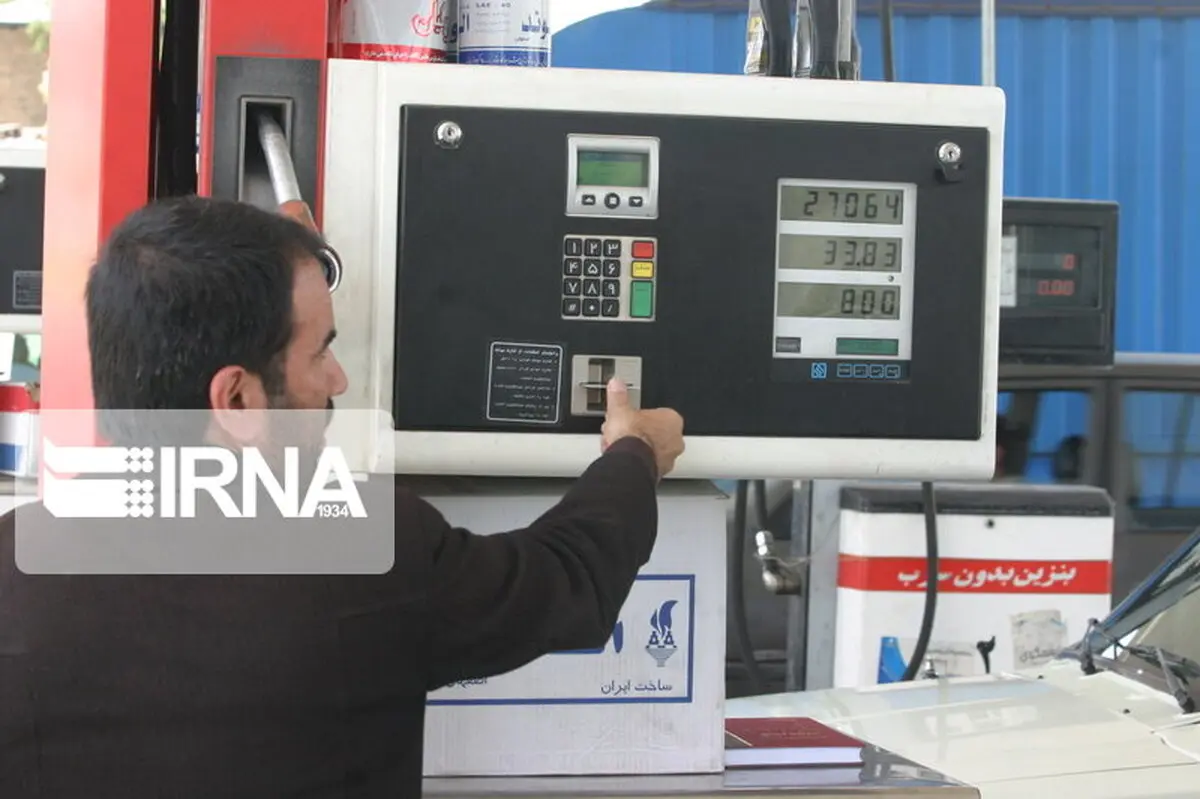سهمیه بنزین فروردین امشب واریز می‌شود