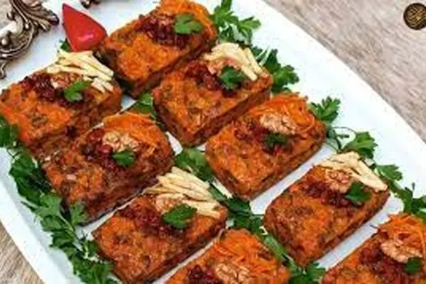 کوکوی خاص تبریز با لوبیا سبز و گردو  برای شام | دستور پخت کوکو لوبیا سبز تبریز؛ لذیذ، مجلسی و متفاوت