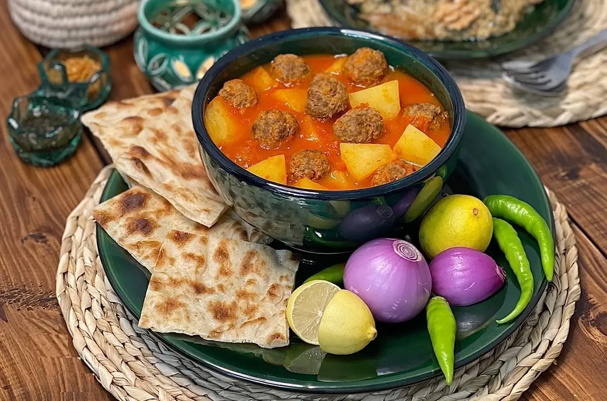 یک شام مقوی و سبک کوفته سر گنجشکی | طرز تهیه کوفته سر گنجشکی به روش نجف دریابندری 