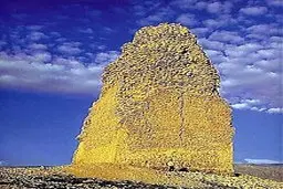 برج مرکزی شهر اردشیر خوره، شاهنشاهی ساسانی | فیروزآباد