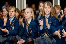 تشدید شیوع کرونا   |   تعطیلات مدارس  مسکو تمدید خواهد شد.