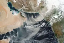 تصویر ناسا از طوفان گرد و غبار در ایران