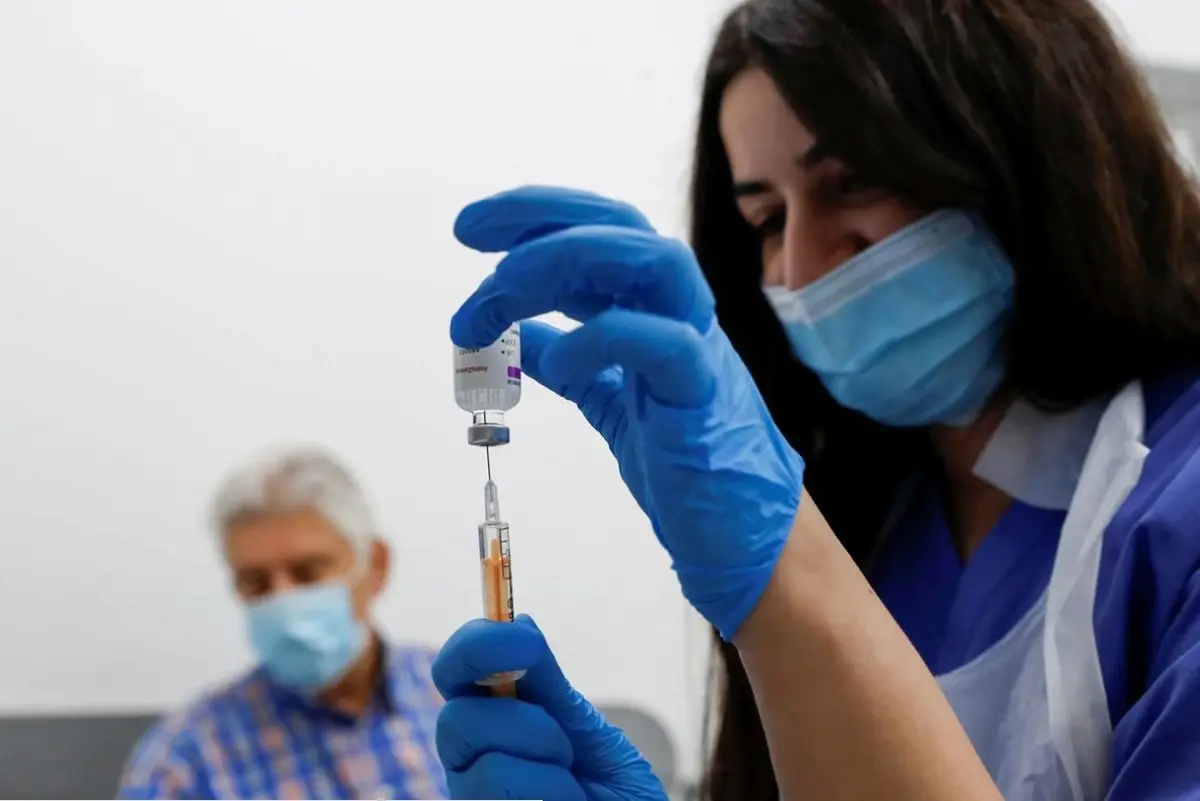 آغاز تست واکسن اُمیکرون روی داوطلبان در انگلیس