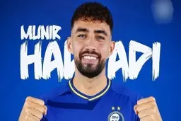 استقبال متفاوت در اهواز | هوادار استقلال در کنار مونیر الحدادی +ویدئو