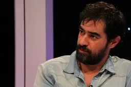 توضیح شهاب حسینی درباره واکسن زدنش در آمریکا: به اصرار یکی از دوستان، در صف واکسن مازاد ایستادیم | این اتفاق برای هر کسی می‌تواند بیفتد