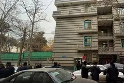 حمله مسلحانه به سفارت آذربایجان در تهران |سفیر ایران در باکو احضار شد
| رئیس سرویس امنیتی سفارت جمهوری باکو کشته شد | دلیل تیراندازی چه بود؟ +ویدئو اعتراف ضارب