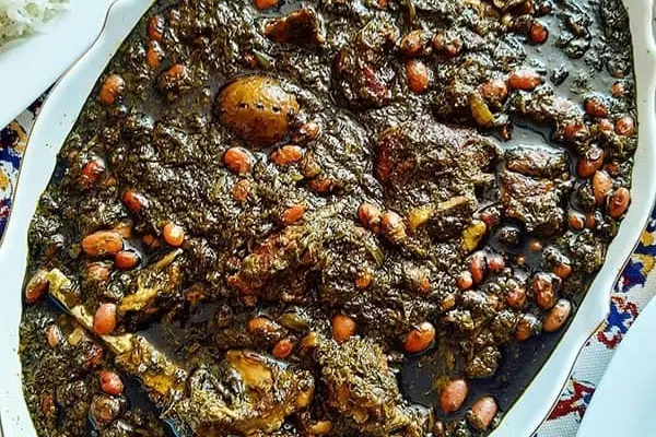 قورمه سبزی رو به روش تهرانی های اصیل درست کن | طرز تهیه خورش قورمه سبزی تهرانی با طعم بسیار عالی + نکات مخصوص جا افتادن خورش