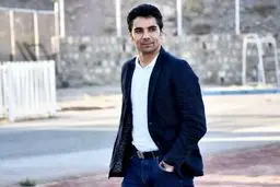 
مردم برای شروع فوتبال لحظه شماری می‌کنند