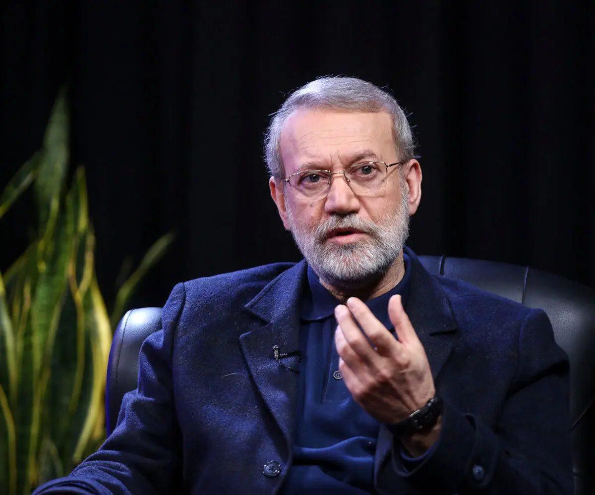 علی لاریجانی: مردم را از گروهی که سلاح گرم و کوکتل مولوتف دارند جدا کنیم | اعتراض کسبه به گرانی حرف درستی است
