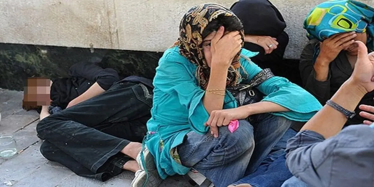 معاون فرهنگی و اجتماعی شهرداری تهران خبر داد: تهیه لیست باندهای سواستفاده از کودکان کار | نگهداری از ترنس ها تبدیل معضل شده | قوه قضاییه و بهزیستی تعریف مشخصی از ترنس ها ندارند | نمی دانیم "ترنس ها" را در گرمخانه‌ها مردانه پذیرش کنیم یا زنانه!