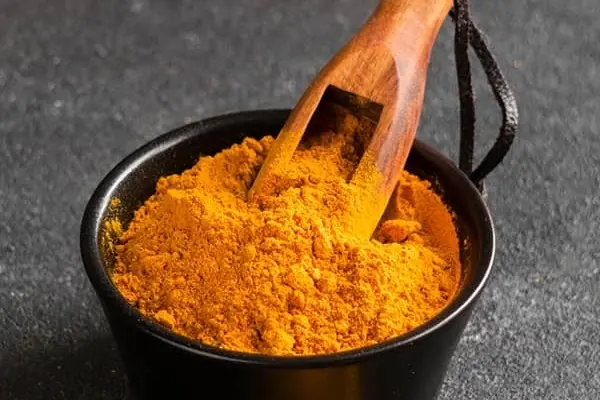 ناشتا زردچوبه با آب ولرم  بخور، معجزه می کند ! | خواص بینظیر زردچوبه ناشتا