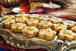 خودت برای عید شیرینی نخودچی درست کن | دیگه از بیرون برای سفره عیدت شیرینی نخر+ ویدیو 