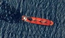 عبور یک نفتکش از تنگه هرمز با مجوز ایران | مسیر این نفتکش کجاست؟