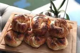 نان ارده و گردوی خانگی | مقوی و انرژی‌بخش برای صبحانه +ویدئو