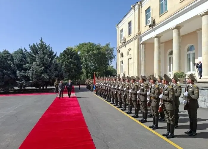 برگزاری استقبال رسمی از پزشکیان در ارمنستان