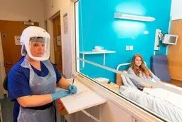 
انگلیس آماده گسترده‌ترین واکسیناسیون در تاریخ این کشور