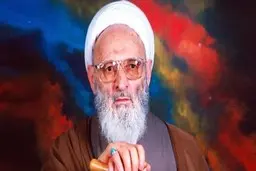 
رهبر معظم انقلاب بر پیکر علامه حسن‌زاده آملی نماز اقامه می‌کنند
