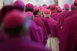 راه درمان همجنس‌بازی کشف شد! | کشیش آمریکایی راه درمان همجنس‌بازی را کشف کرد!+ویدئو 