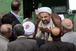 حمله روزنامه اصولگرا به نماینده پرحاشیه:رسایی در رای گیری های مجلس غایب است | هنرش این بود که برخلاف توصیه رهبری، اختلاف آفرینی کرد |  به کار مردم نمیآید