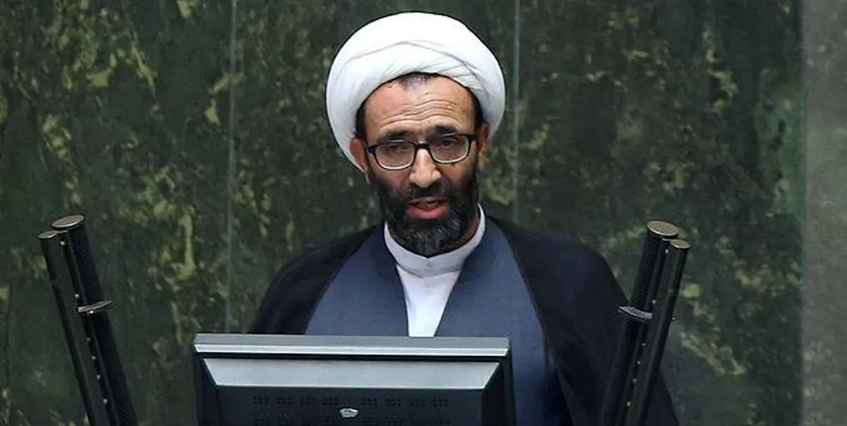 سلیمی، عضو هیات رئیسه مجلس: اقوام روحانی واردکننده موز هستند؛ از خارج برای او میوه‌های مرغوب می‌آورند