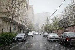 هشدار هواشناسی به این استانها | بارش برف و باران در ۸ استان |  کدام استان ها هوا گرم می شود؟ | تهرانی ها امروز منتظر باران رگباری باشند