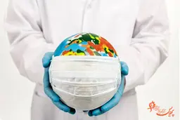 مردم همچنان باید در اماکن عمومی ماسک بزنند 