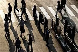پیشنهادهای کیهان برای افزایش جمعیت: بر افراد مجرد سختگیری اجتماعی کنید | از مؤسسات همسریابی حمایت کنید