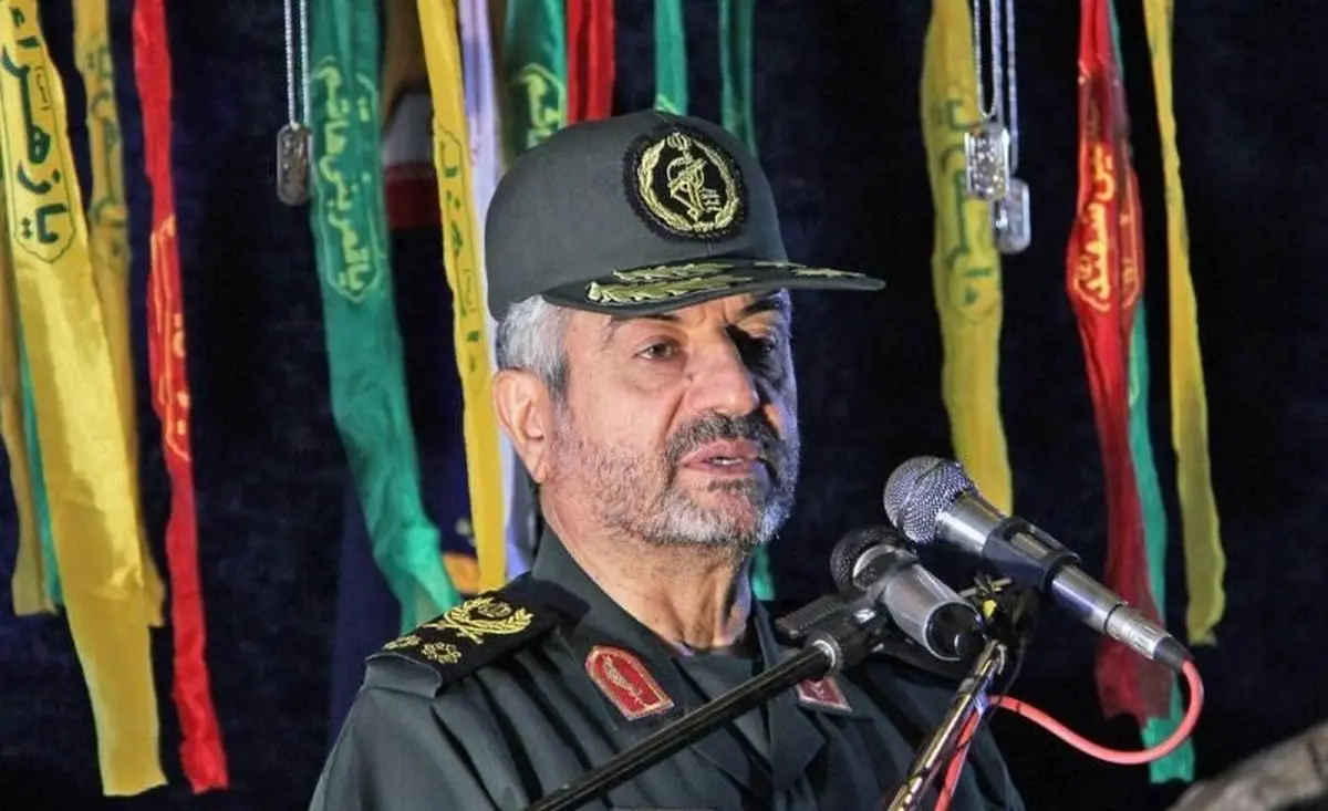 فلسفه انقلاب پیاده کردن دین در جامعه و سپس گسترش آن در جهان است / بسیج نقش موثری در تحقق اهداف گام دوم انقلاب دارد