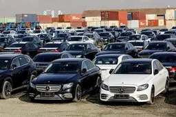 
مجلس با واردات ۵۰ هزار دستگاه خودرو سواری به کشور مخالفت  کرد