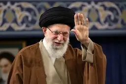 واکنش مقام معظم رهبری به حوادثی مثل شاهچراغ | حوادثی مثل شاهچراغ مایه سربلندی است + ویدئو