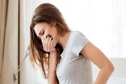 علل ابتلا به رفلاکس معده + درمان 