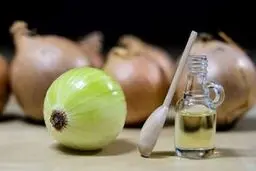 خواص آب پیاز برای جلوگیری از پیری و زیبایی پوست + جزئیات