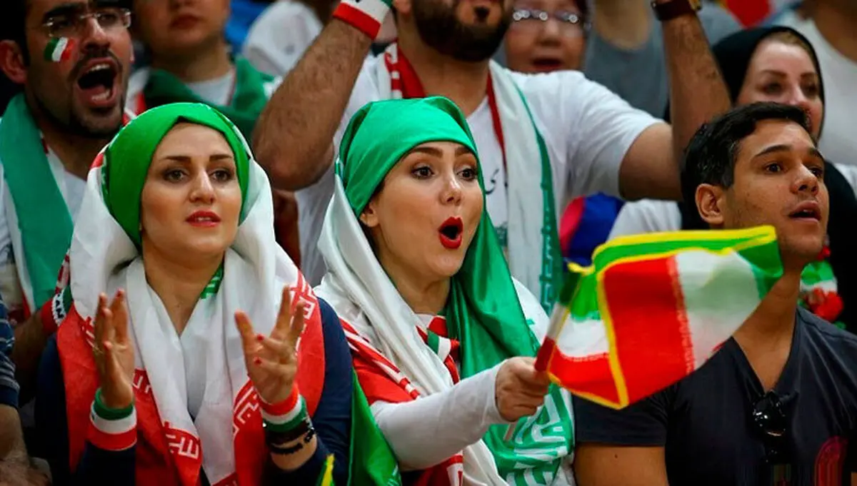 
نماینده مجلس:برای ورود زنان به استادیوم منع قانونی داریم