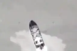 دو‌ قایق گشت‌زنی نظامی روسیه در دریای سیاه توسط نیروهای اوکراینی مورد هدف قرار گرفتند+ویدئو 