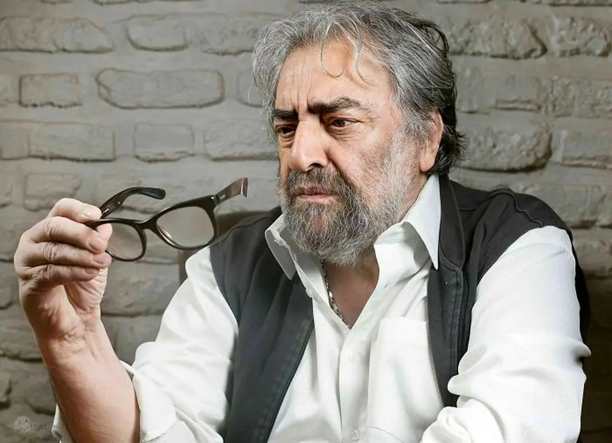 حمله کیهان به مسعود کیمیایی: چه بهتر که از جشنواره انصراف داد | کلی فیلم با پول‌های دربار پهلوی ساخته |  علی‌رغم ادعاهای ریز و درشتش در دفاع از مصدق، در فیلمش، از او انتقام گرفته