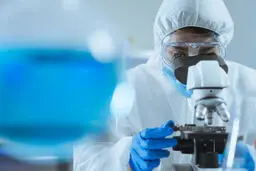 احتمال انتشار ویروس توسط مبتلایان فاقد علامت اومیکرون بیشتر است