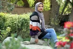 زینب موسوی برای اجرای تور استندآپ کمدی به اروپا رفت | خانم کمدین برای همیشه مهاجرت کرد؟