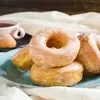 پیراشکی لقمه‌ای فوری؛ فقط با یک تخم‌مرغ و بدون خمیرمایه+ ویدیو 