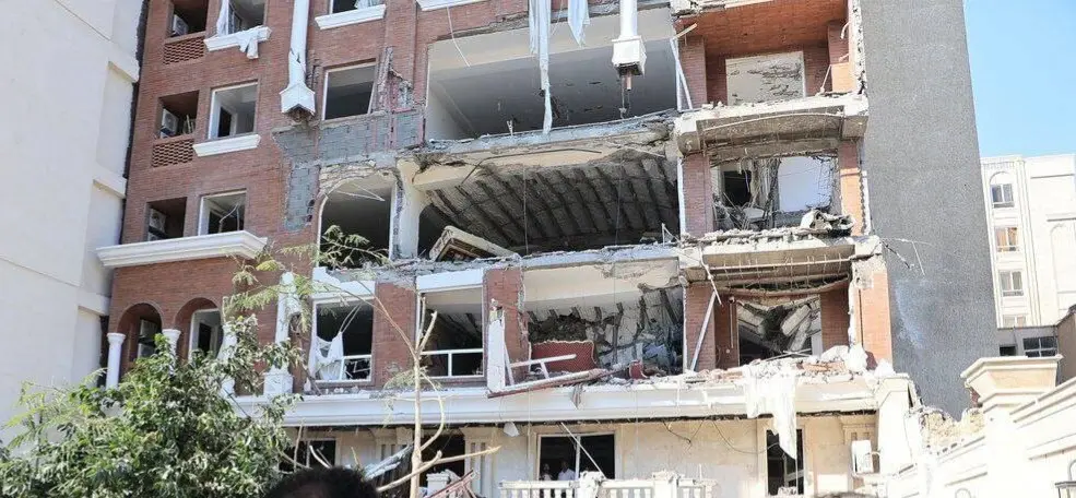 فارس: شایعه حمله پهپادی به ساختمان نیروی دریایی سپاه صحت ندارد