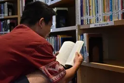 کتاب هایی که با خواندن آنها میتوانید درزندگی خودتغییر ایجادکنید